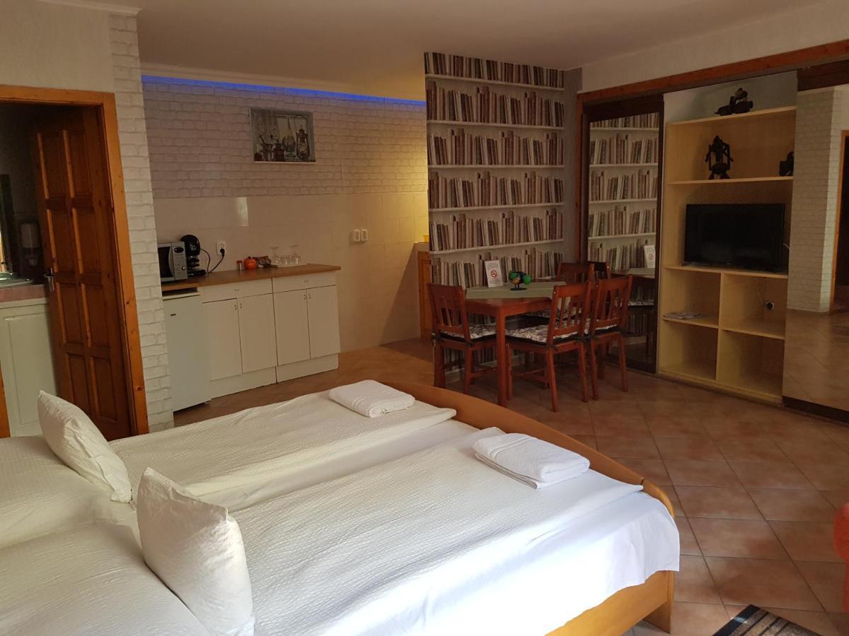 Boene Vendeghaz Es Borozo Apartment โทไก ภายนอก รูปภาพ